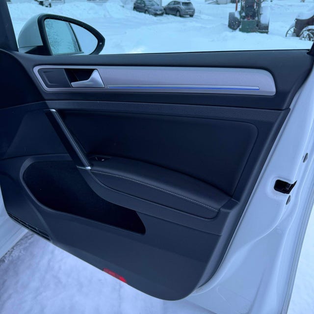 2015 VOLKSWAGEN GOLF - 16