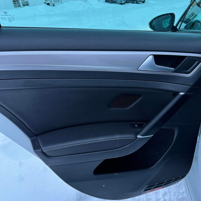 2015 VOLKSWAGEN GOLF - 21