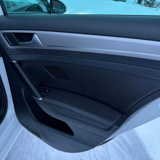 2015 VOLKSWAGEN GOLF - 19