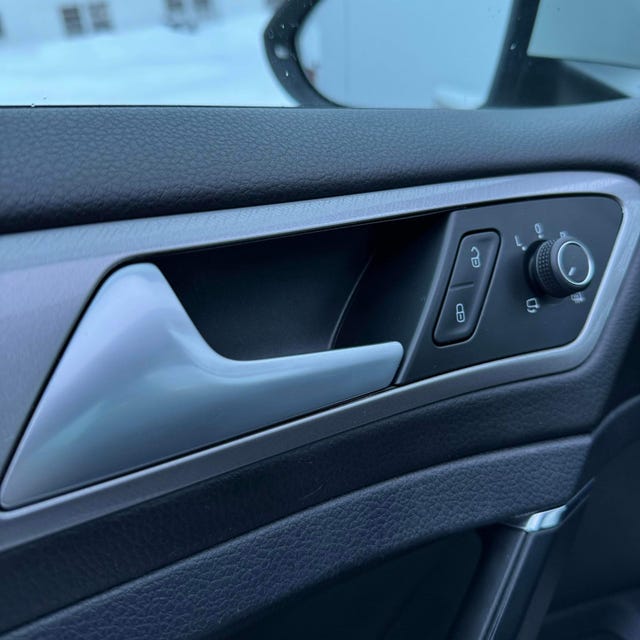 2015 VOLKSWAGEN GOLF - 11