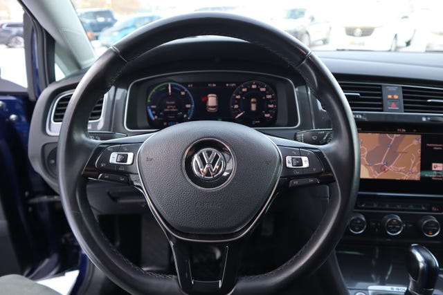 2018 VOLKSWAGEN GOLF - 19