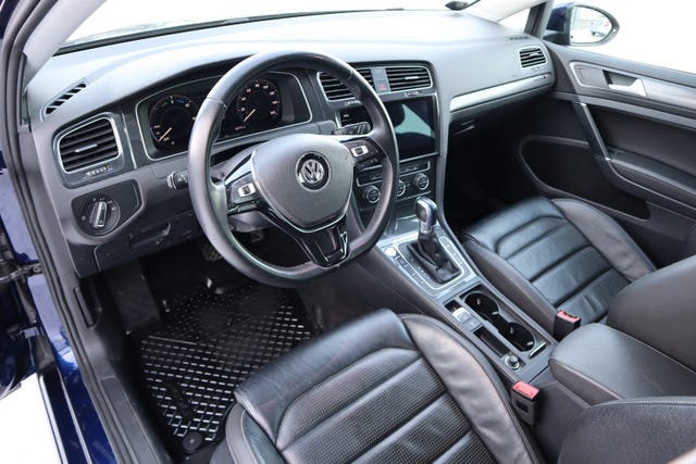 2018 VOLKSWAGEN GOLF - 17