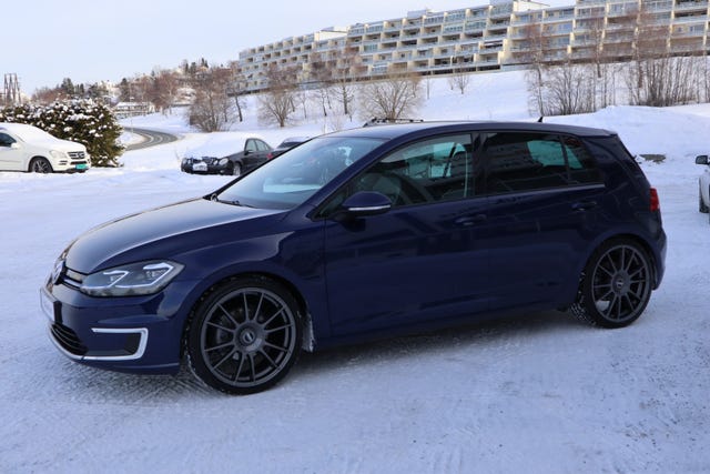 2018 VOLKSWAGEN GOLF - 11
