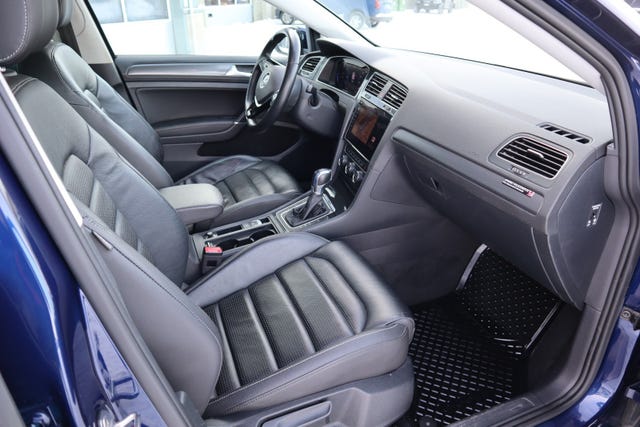 2018 VOLKSWAGEN GOLF - 32