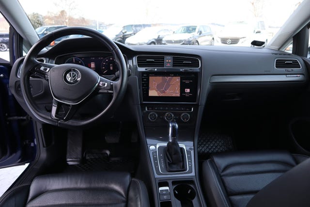 2018 VOLKSWAGEN GOLF - 18