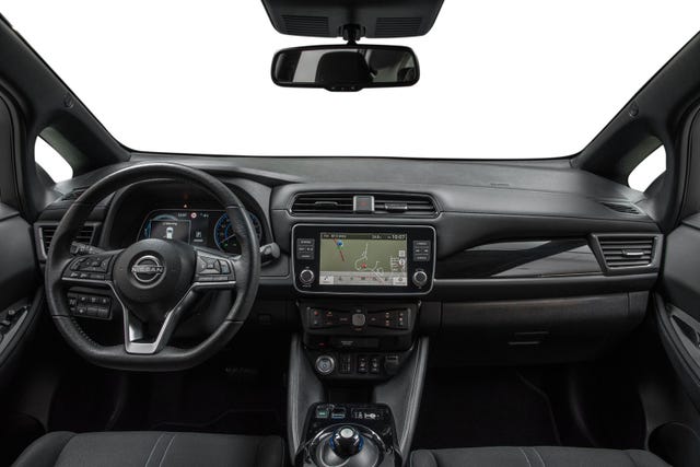 2022 NISSAN LEAF - 14