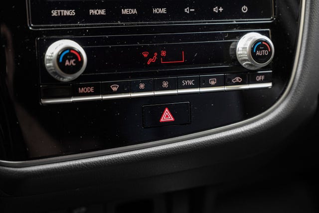 2020 MITSUBISHI OUTLANDER - 20