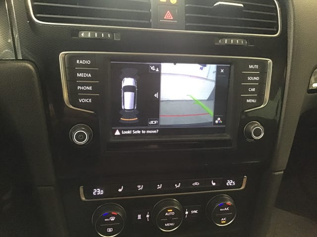 2015 VOLKSWAGEN GOLF - 16