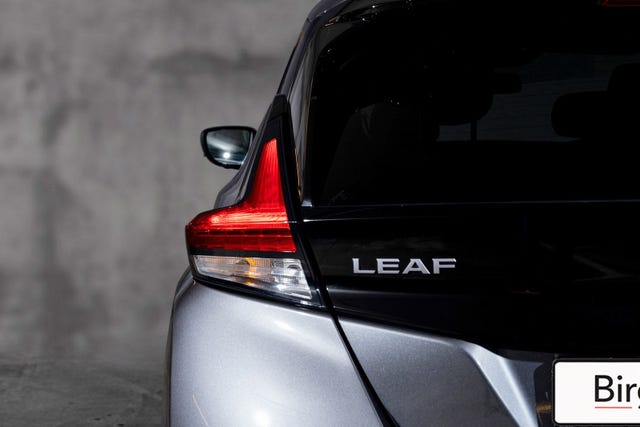 2022 NISSAN LEAF - 8