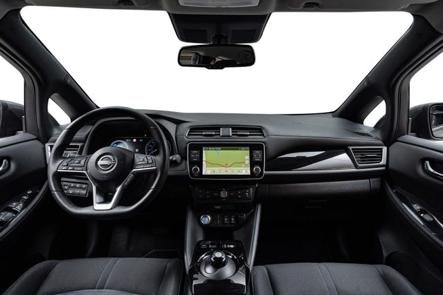 2022 NISSAN LEAF - 10