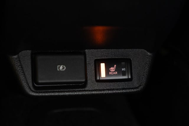 2022 NISSAN LEAF - 16