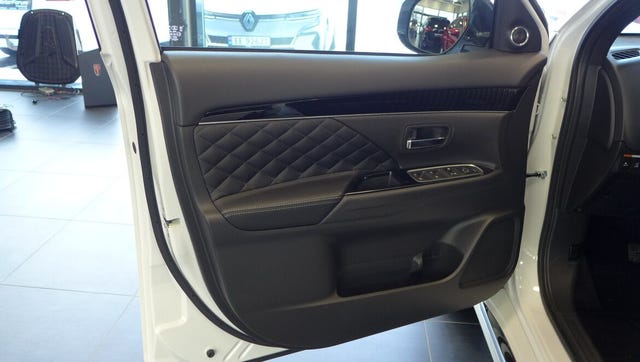 2020 MITSUBISHI OUTLANDER - 11
