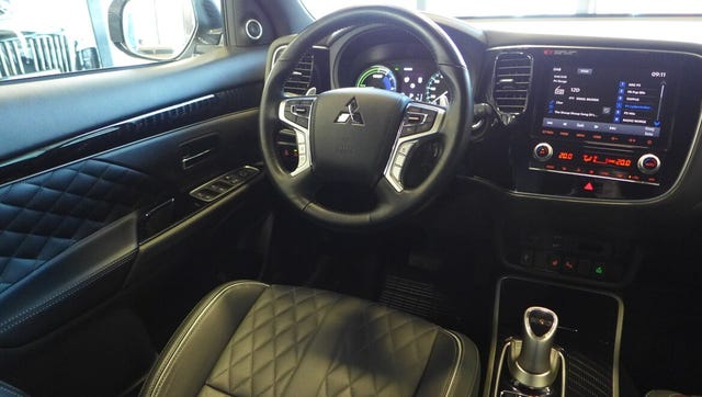 2020 MITSUBISHI OUTLANDER - 32