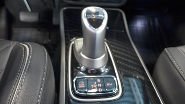 2020 MITSUBISHI OUTLANDER - 28