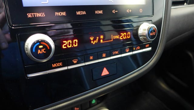 2020 MITSUBISHI OUTLANDER - 22
