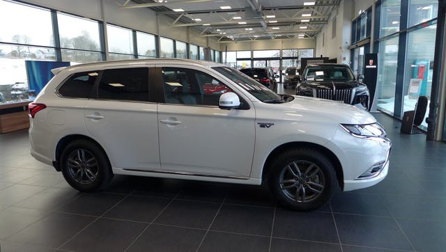 2020 MITSUBISHI OUTLANDER - 8