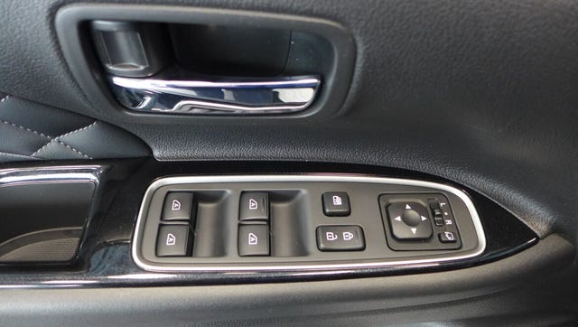 2020 MITSUBISHI OUTLANDER - 16