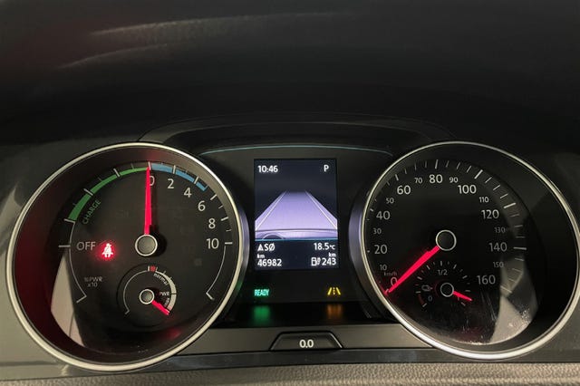2018 VOLKSWAGEN GOLF - 14