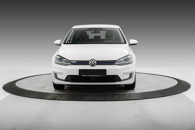 WVWZZZAUZJ8902709 2018 VOLKSWAGEN GOLF-2