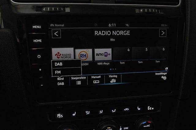 2018 VOLKSWAGEN GOLF - 18
