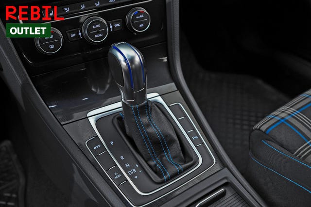 2015 VOLKSWAGEN GOLF - 19