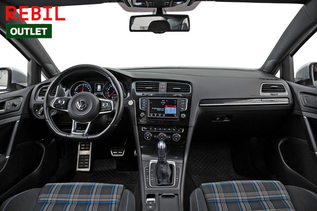 2015 VOLKSWAGEN GOLF - 11