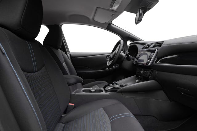 2022 NISSAN LEAF - 19