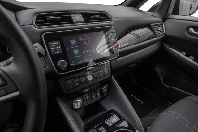 2022 NISSAN LEAF - 16