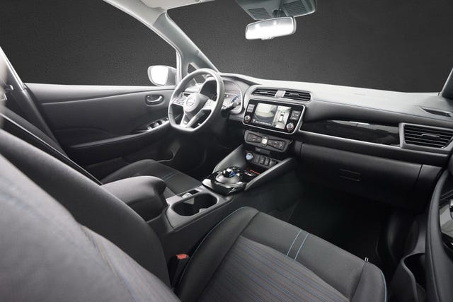 2022 NISSAN LEAF - 18