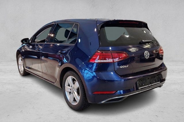 WVWZZZAUZJ8910100 2018 VOLKSWAGEN GOLF-2