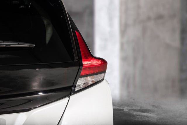 2022 NISSAN LEAF - 7