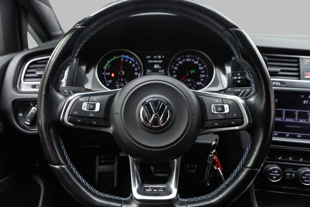 2015 VOLKSWAGEN GOLF - 14