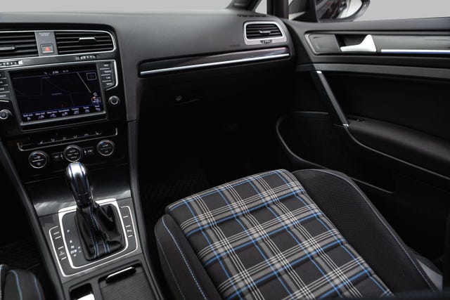 WVWZZZAUZFW800475 2015 VOLKSWAGEN GOLF-2