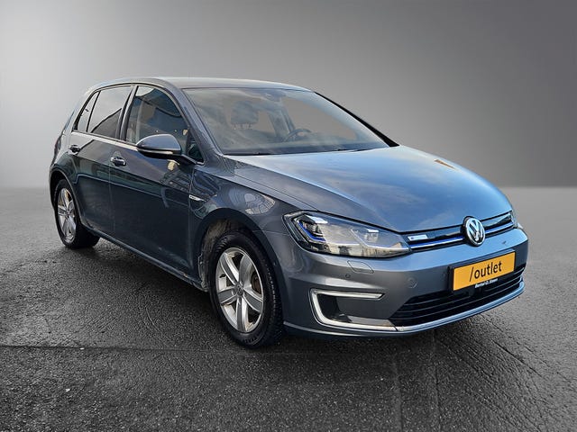 WVWZZZAUZJW904222 2018 VOLKSWAGEN GOLF-3