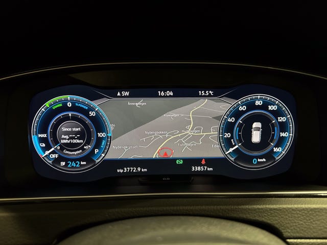 2018 VOLKSWAGEN GOLF - 23