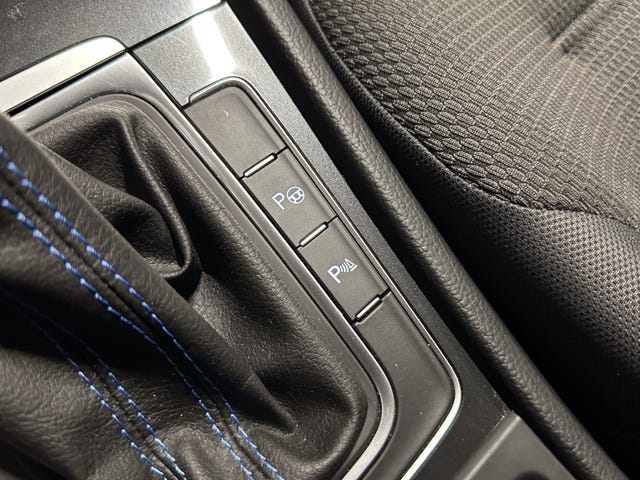 2018 VOLKSWAGEN GOLF - 34