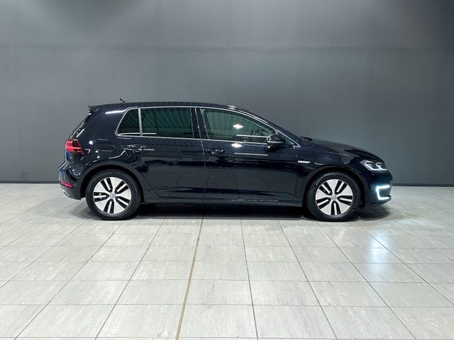 WVWZZZAUZJ8906649 2018 VOLKSWAGEN GOLF-5