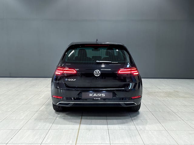 WVWZZZAUZJ8906649 2018 VOLKSWAGEN GOLF-3