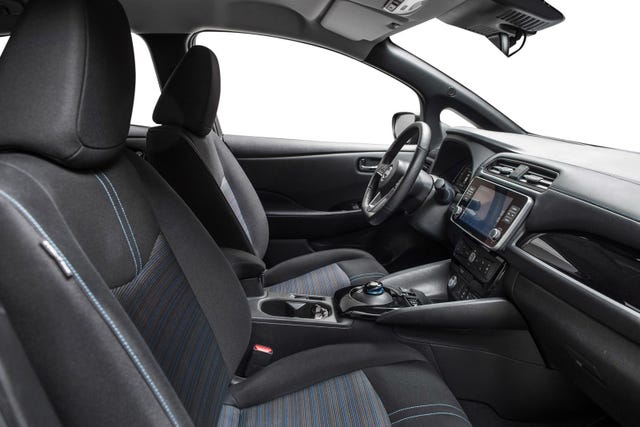 2022 NISSAN LEAF - 25