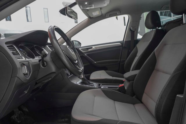 2015 VOLKSWAGEN GOLF - 18
