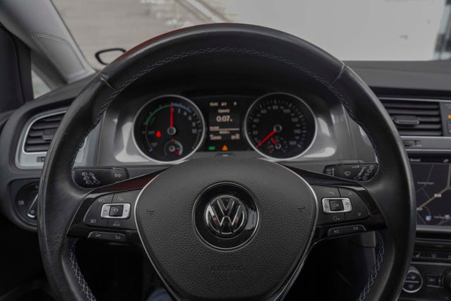 2015 VOLKSWAGEN GOLF - 11