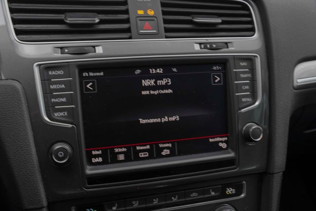 2015 VOLKSWAGEN GOLF - 16