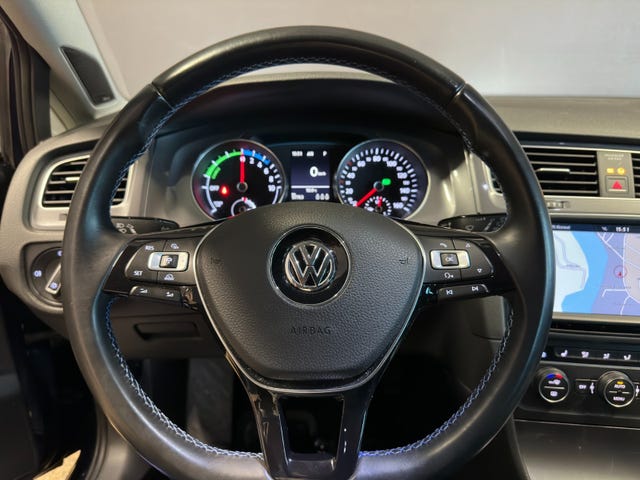 2015 VOLKSWAGEN GOLF - 15