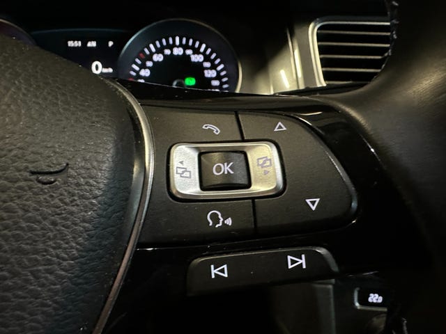 2015 VOLKSWAGEN GOLF - 18