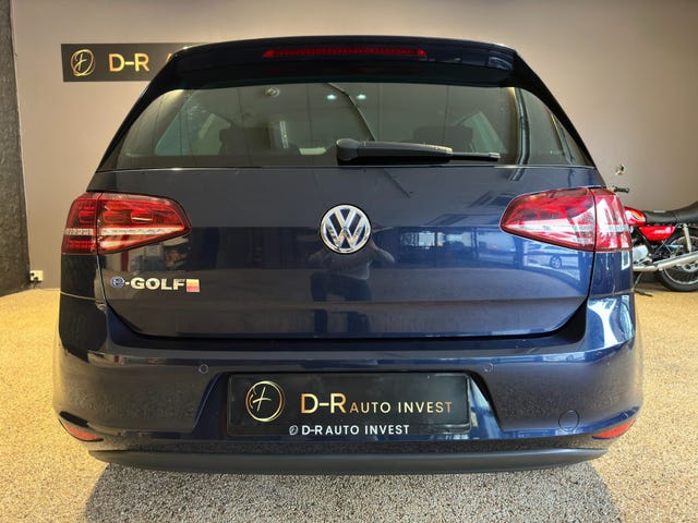 2015 VOLKSWAGEN GOLF - 8