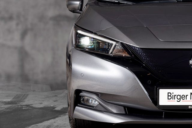 2022 NISSAN LEAF - 7