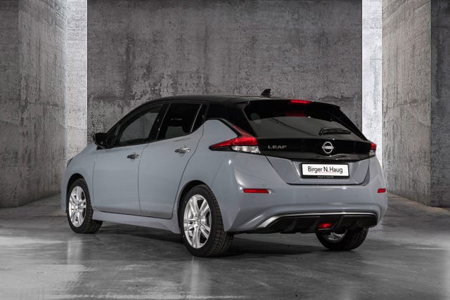 2022 NISSAN LEAF - 9