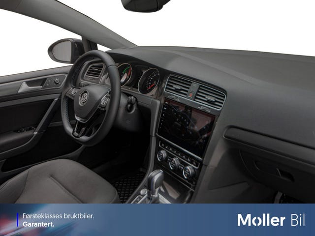 2018 VOLKSWAGEN GOLF - 26