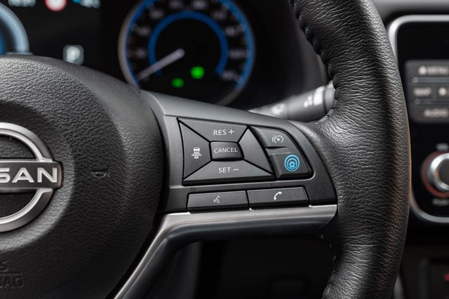 2022 NISSAN LEAF - 13