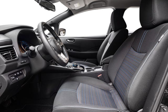 2022 NISSAN LEAF - 9